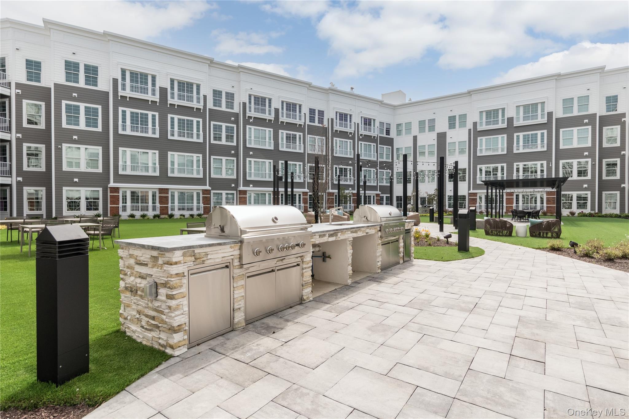 #9 photo, 75 E Hoffman Avenue, Lindenhurst , NY 11757