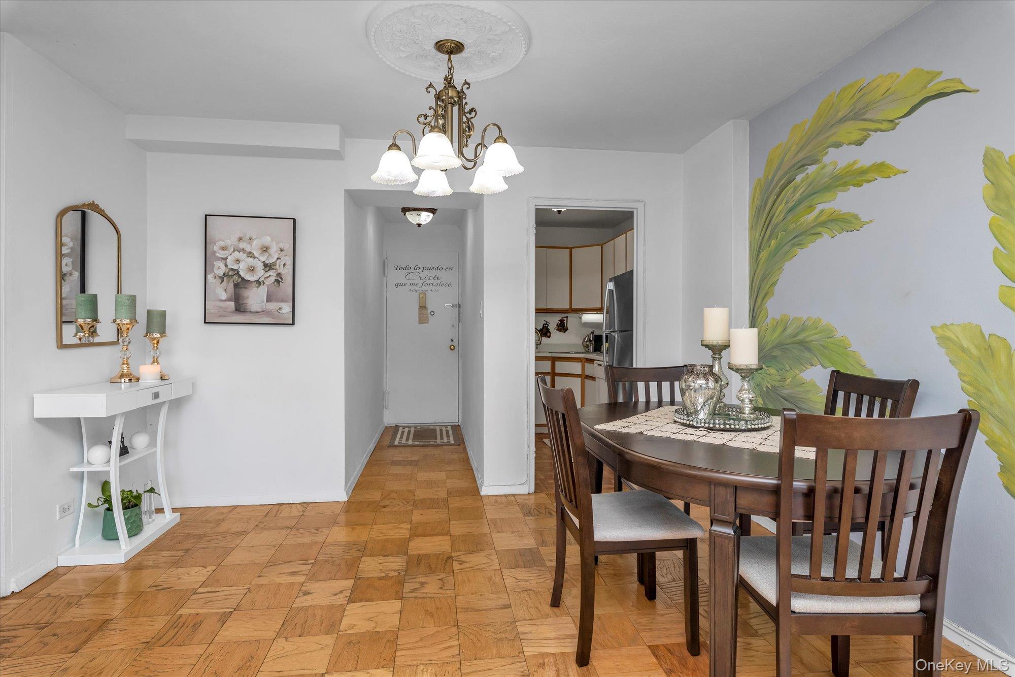 #7 photo, 61-20 Grand Central Parkway, クイーンズ区 Forest Hills , NY 11375