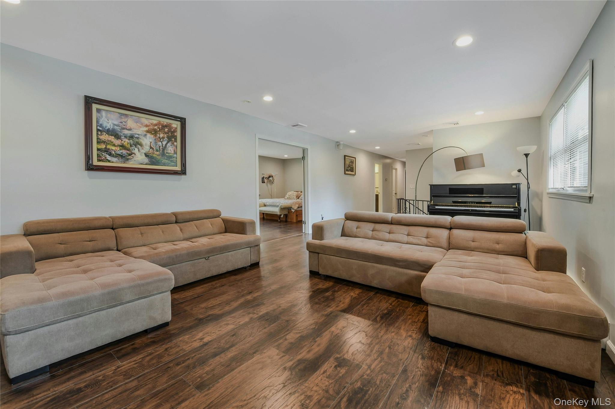 #12 photo, 27 Upper Sheep Pasture Road, East Setauket , NY 11733