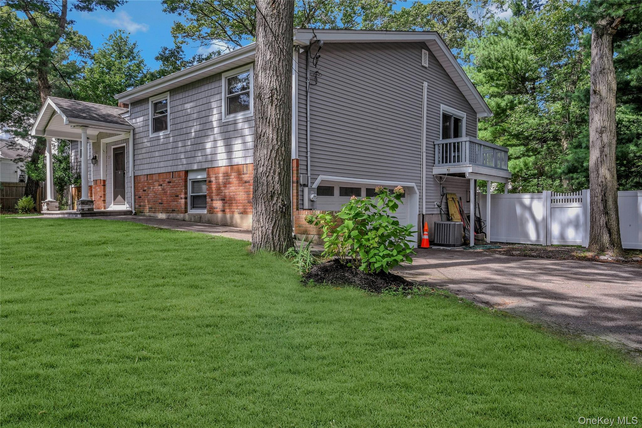 #2 photo, 27 Upper Sheep Pasture Road, East Setauket , NY 11733