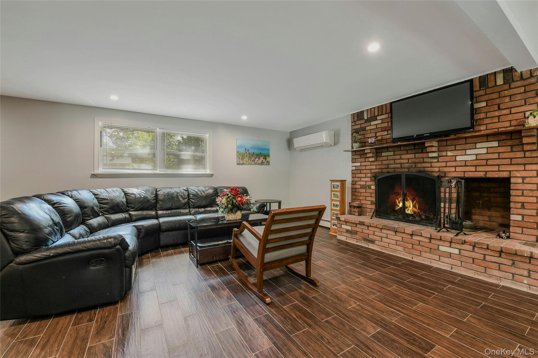 #4 photo, 27 Upper Sheep Pasture Road, East Setauket , NY 11733