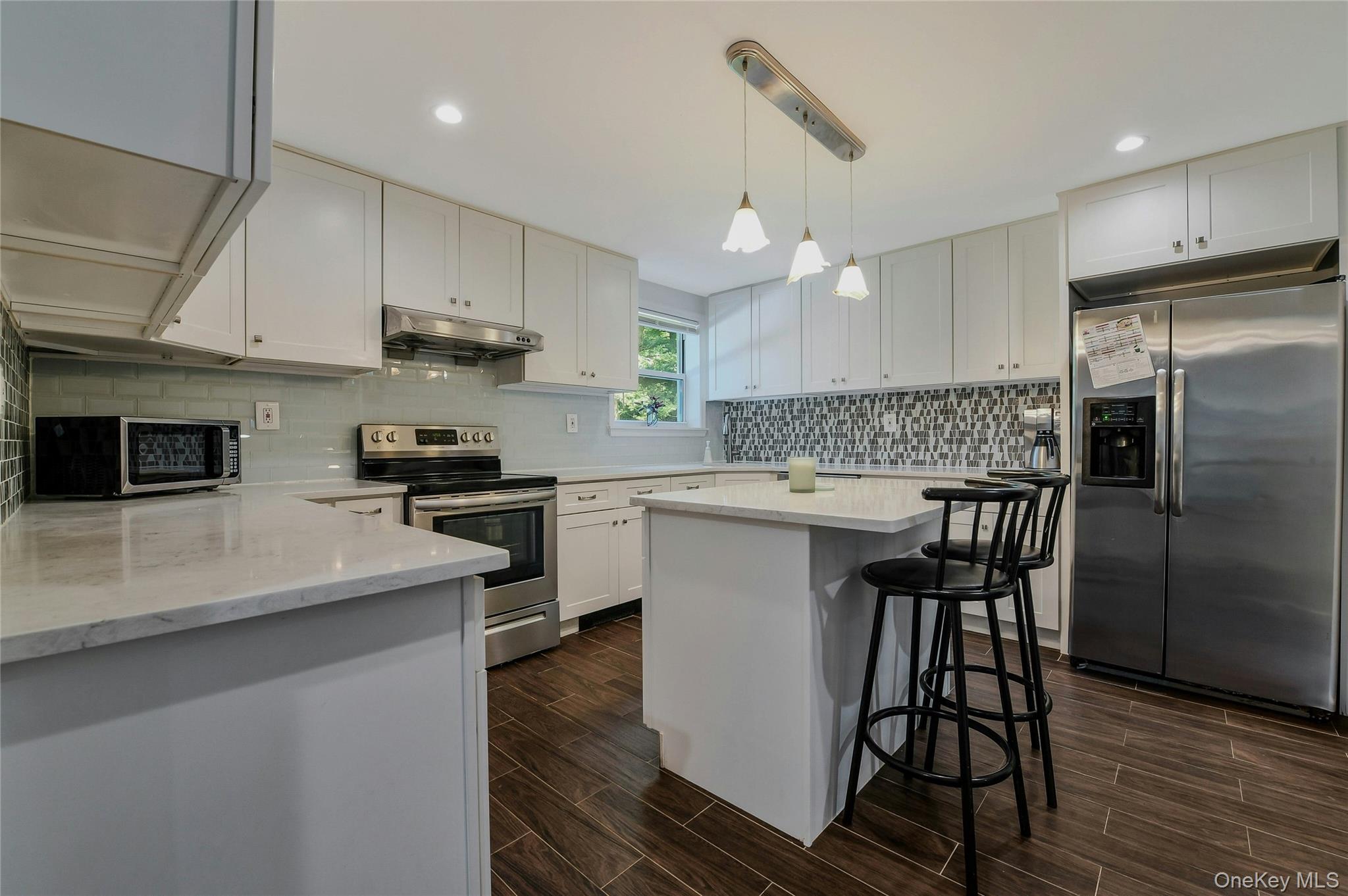 #8 photo, 27 Upper Sheep Pasture Road, East Setauket , NY 11733