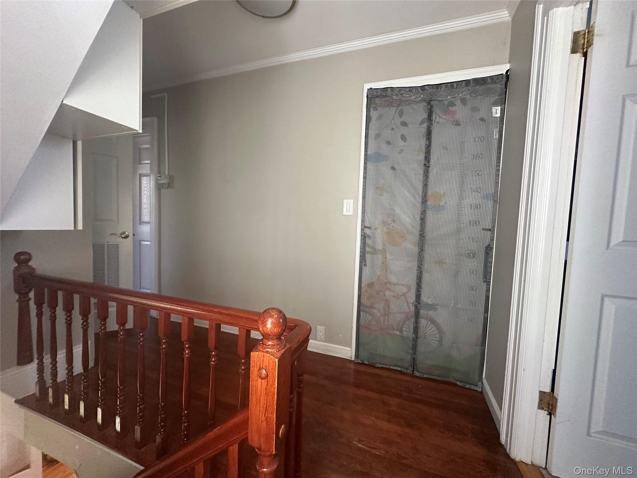 #20 photo, 35-20 Utopia Parkway, Flushing , NY 11358