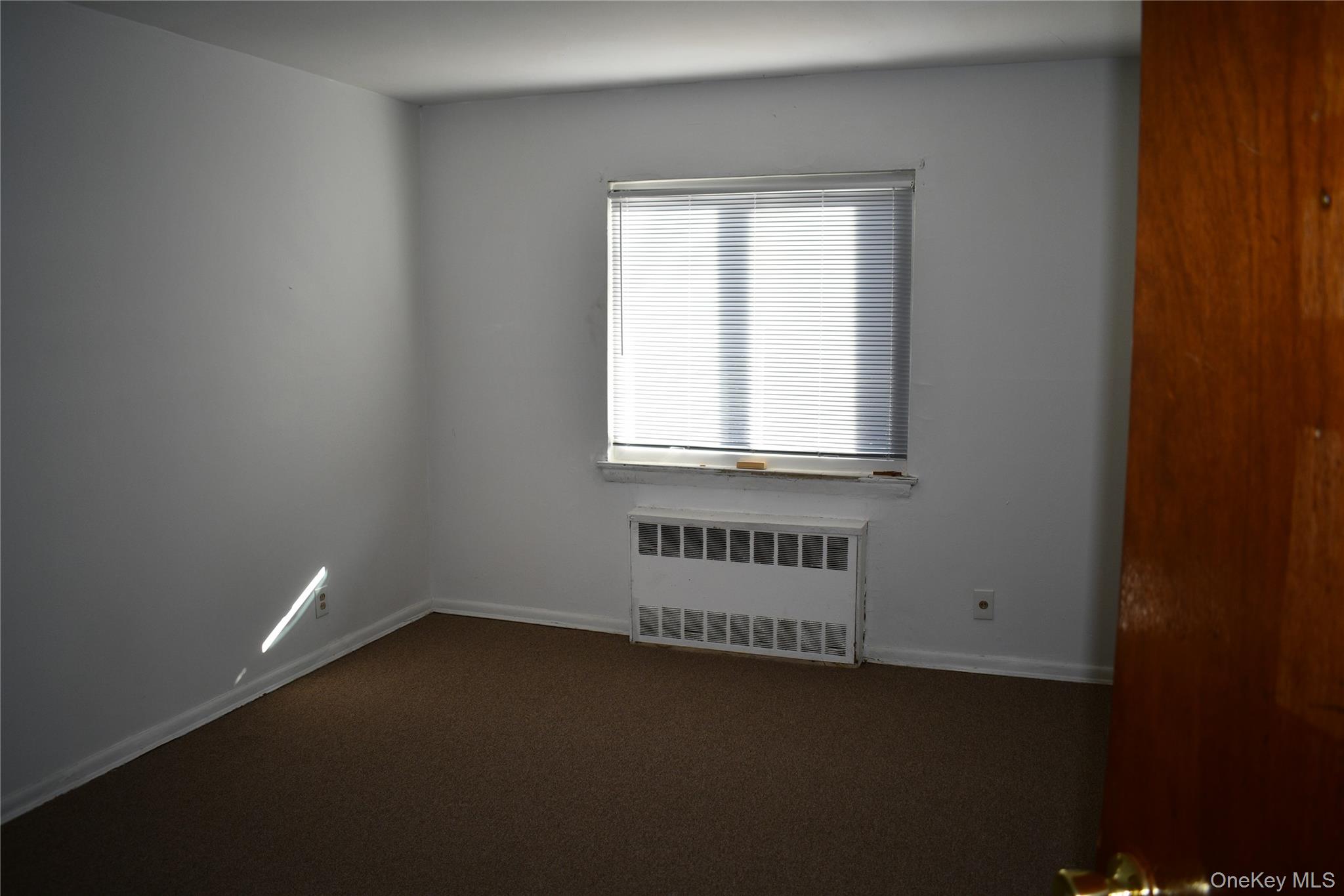 #11 photo, 158-04 84 Road, Jamaica Hills , NY 11432