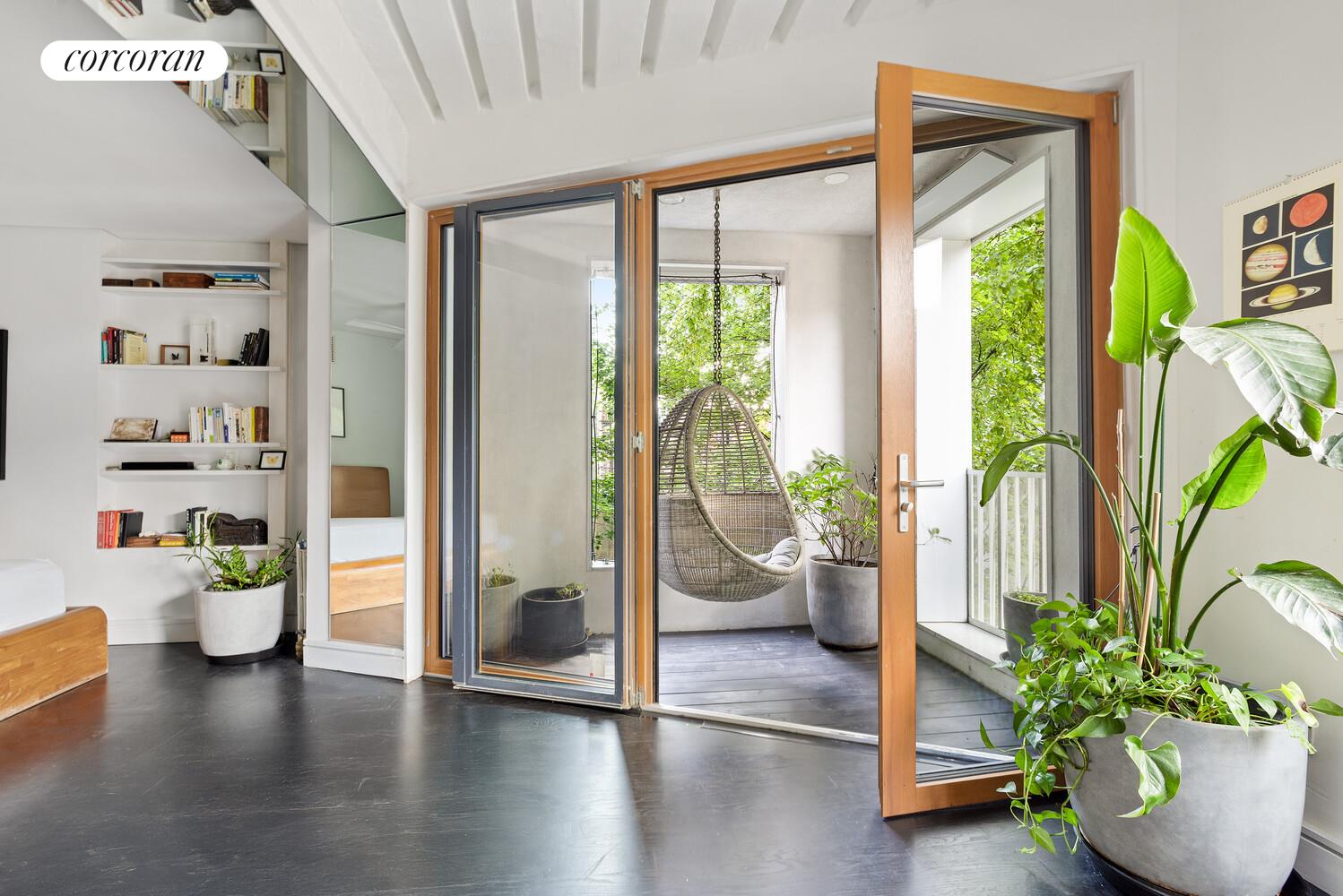 #13 photo, 536 COURT Street, ブルックリン区 Carroll Gardens , NY 11231