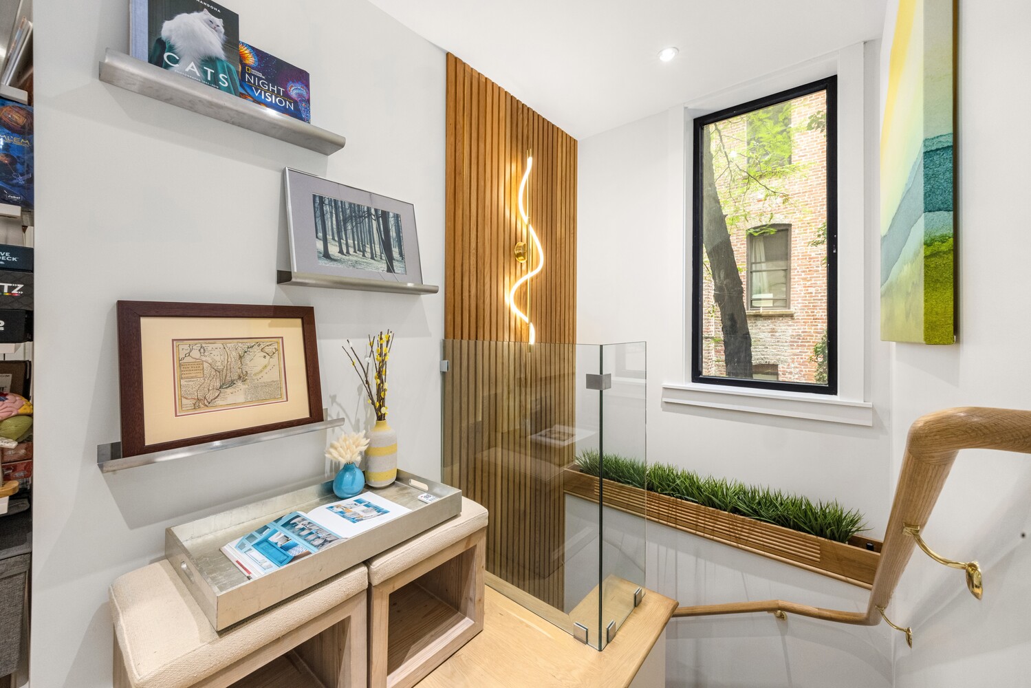 #7 photo, 253 E 7TH Street, East Village , NY 10009