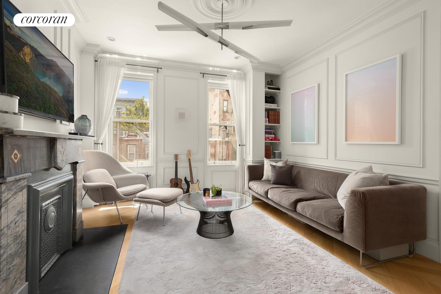 #1 photo, 140 W 10TH Street, West Village , NY 10014