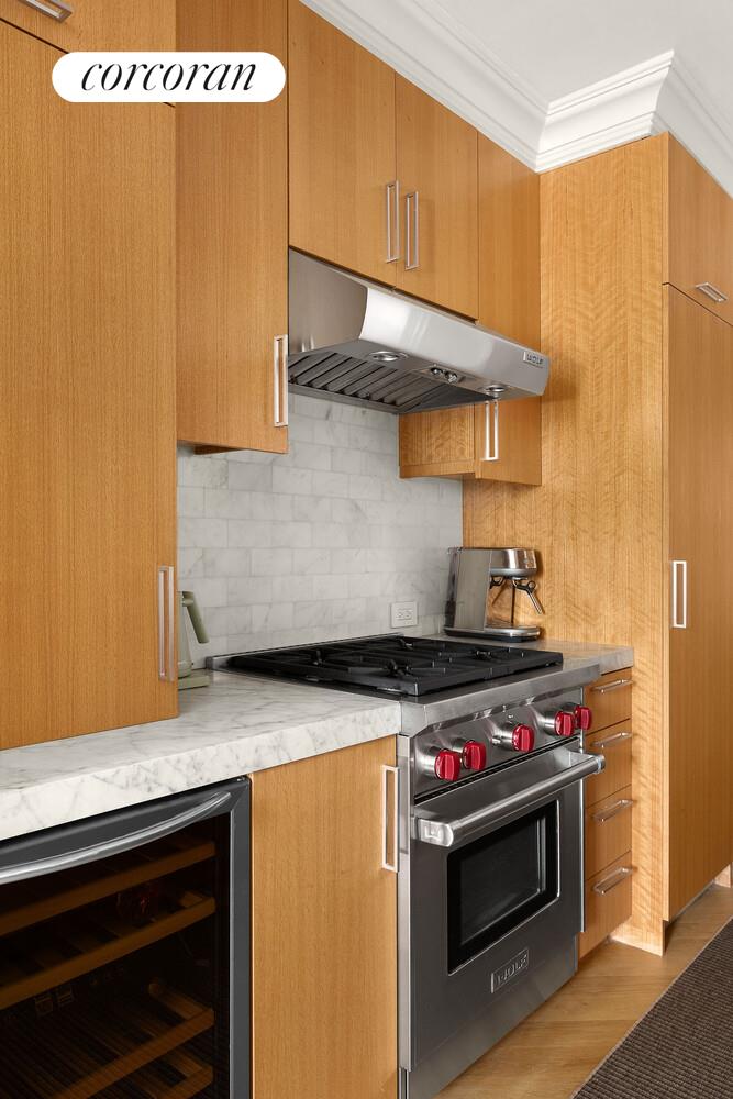 #10 photo, 140 W 10TH Street, West Village , NY 10014