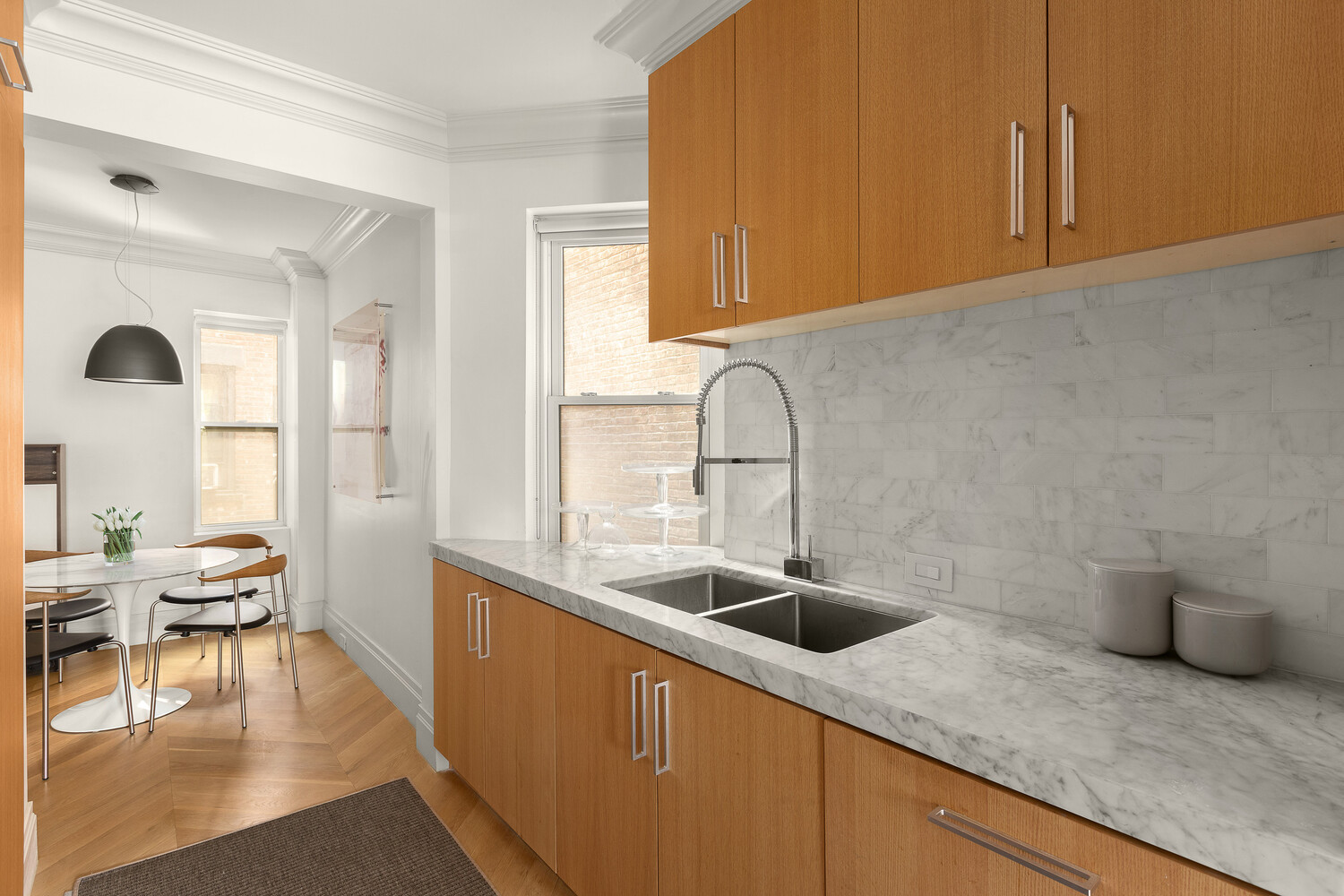 #21 photo, 140 W 10TH Street, West Village , NY 10014