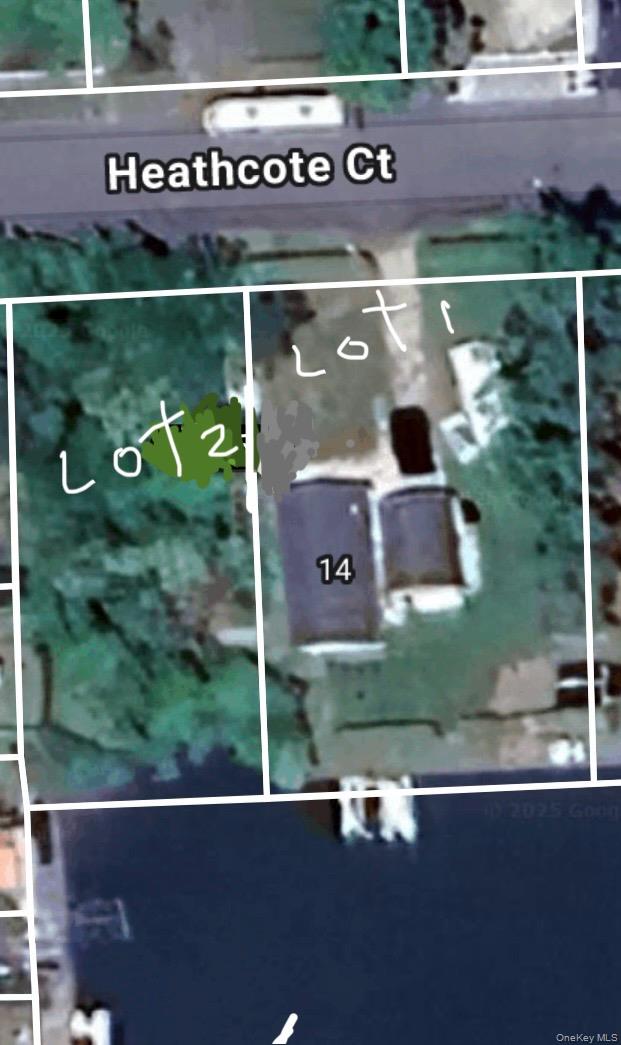 #2 photo, 14 Heathcote Court, Shirley , NY 11967