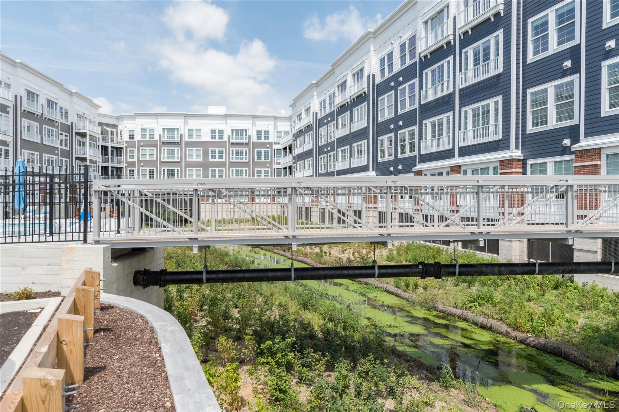 #5 photo, 75 E Hoffman Avenue, Lindenhurst , NY 11757