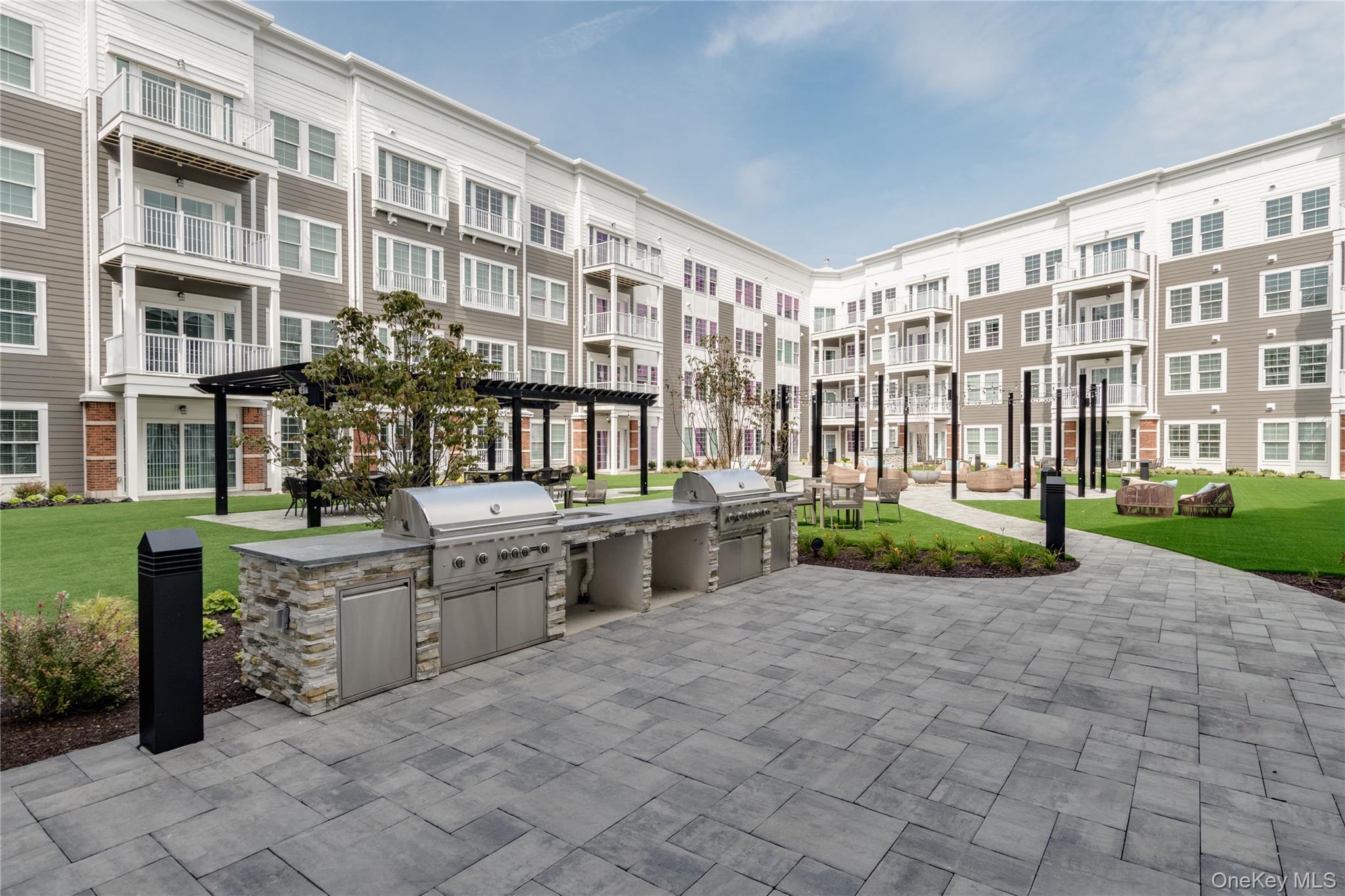 #6 photo, 75 E Hoffman Avenue, Lindenhurst , NY 11757