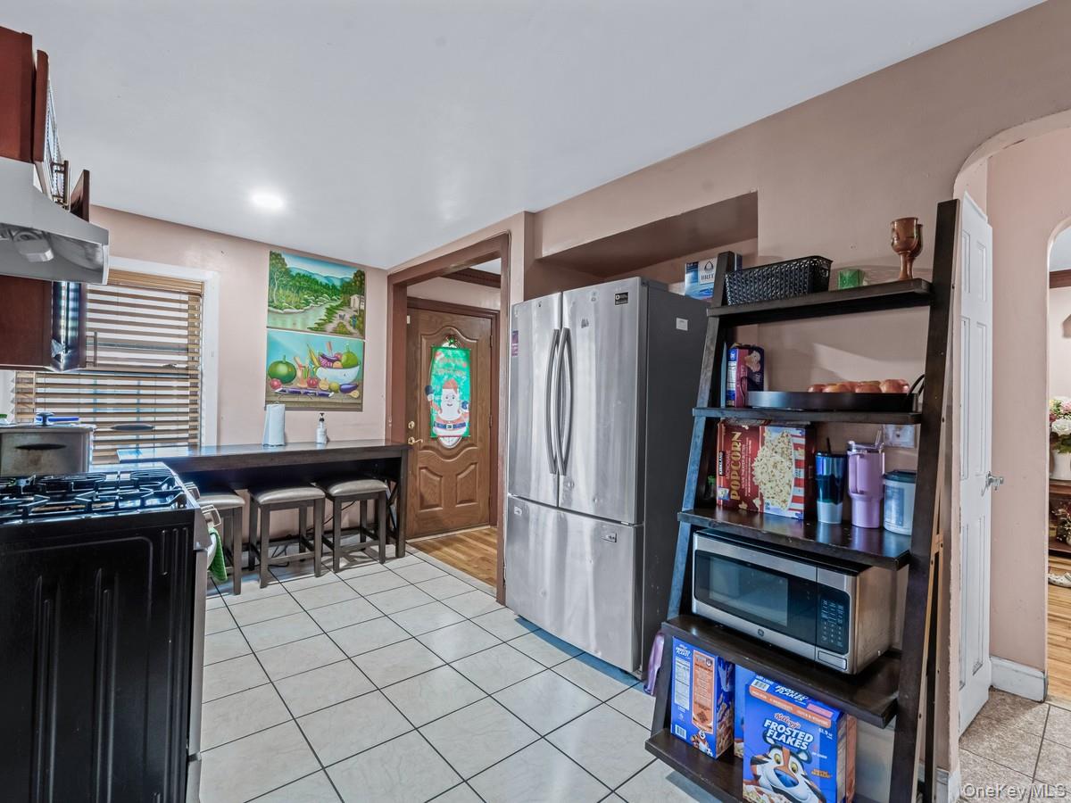 #5 photo, 24016 128th Road, Rosedale , NY 11422