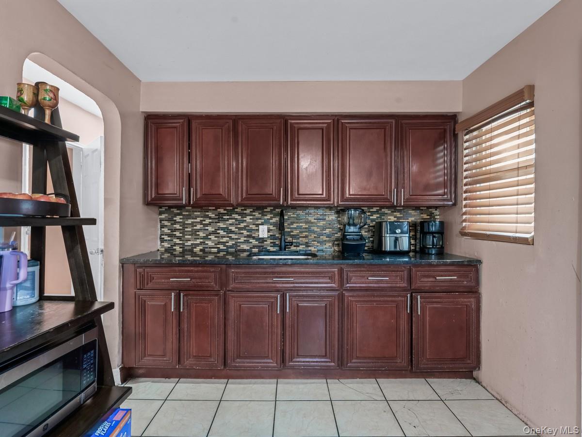 #7 photo, 24016 128th Road, Rosedale , NY 11422