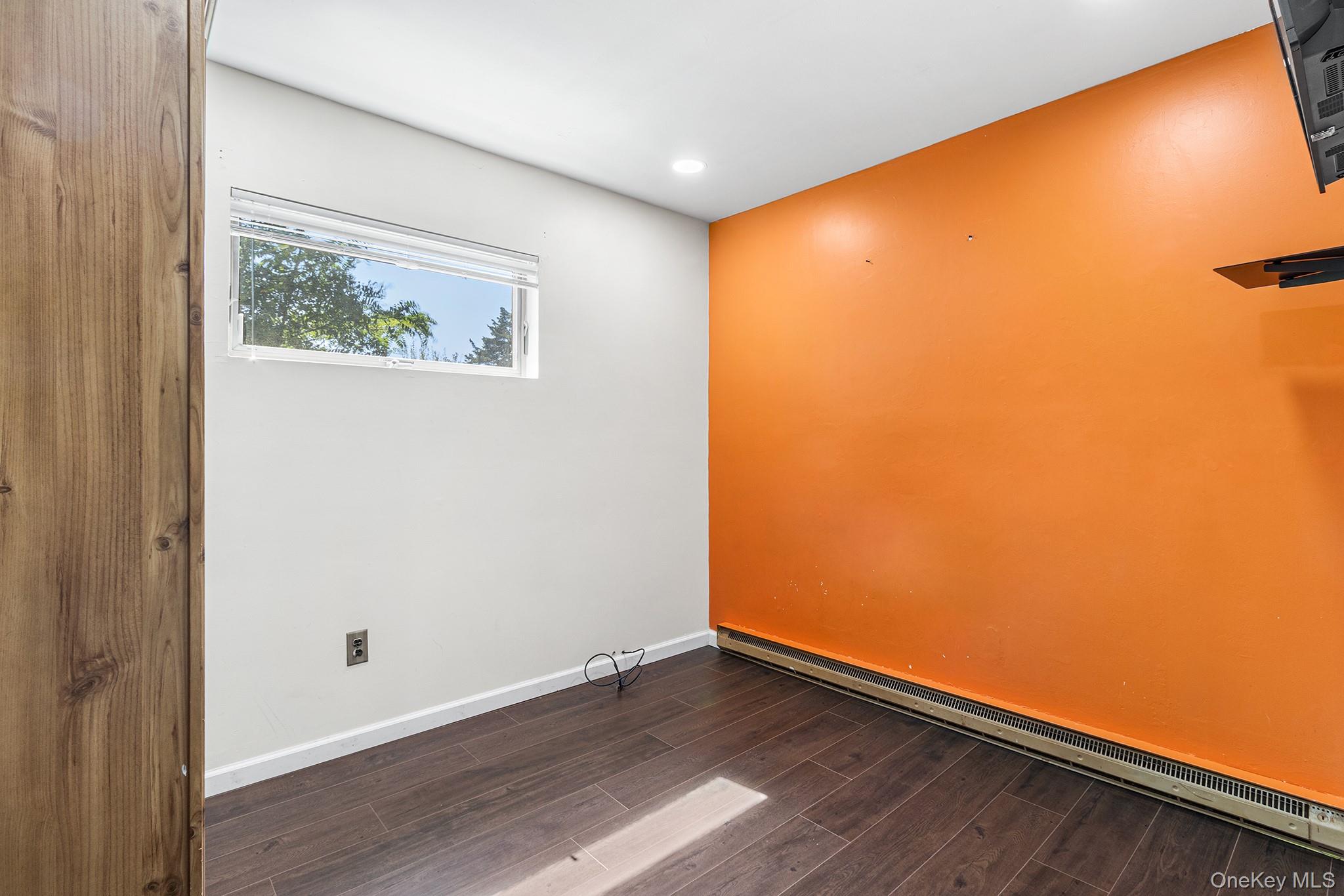 #14 photo, 146 E Carmans Road, East Farmingdale , NY 11735