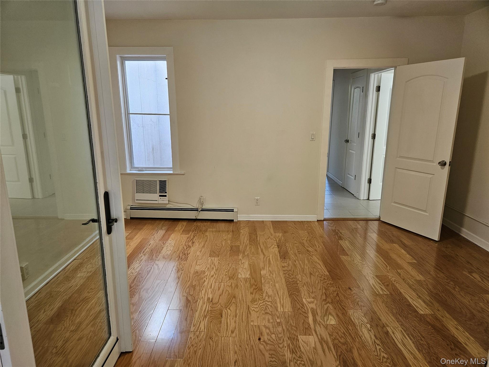 #10 photo, 4829 40th Street, Sunnyside , NY 11104