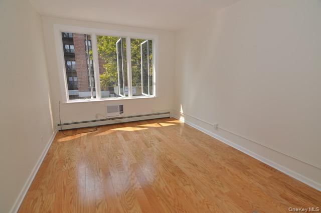 #7 photo, 4829 40th Street, Sunnyside , NY 11104