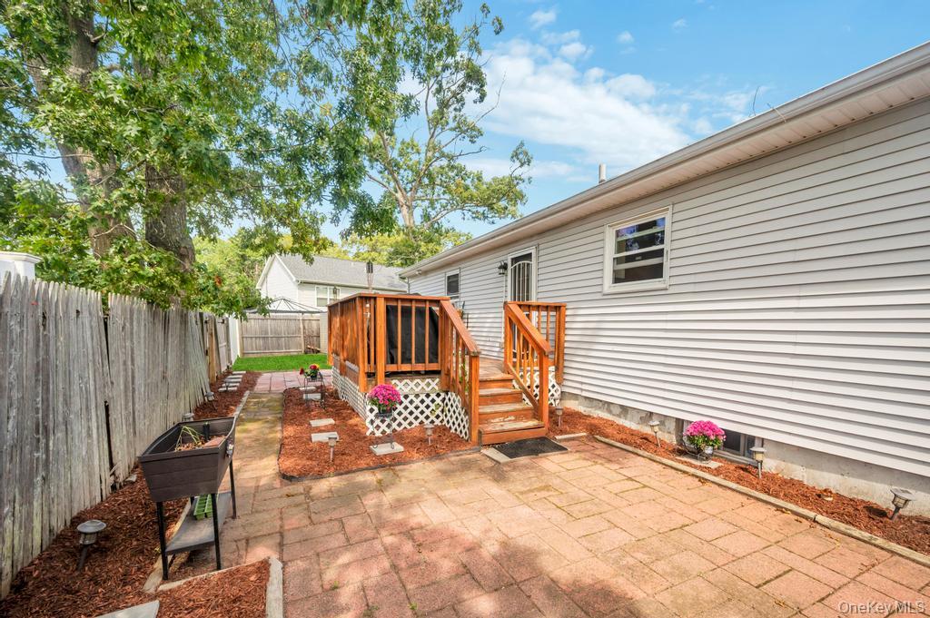 #6 photo, 309 Dogwood Road, Mastic Beach , NY 11951