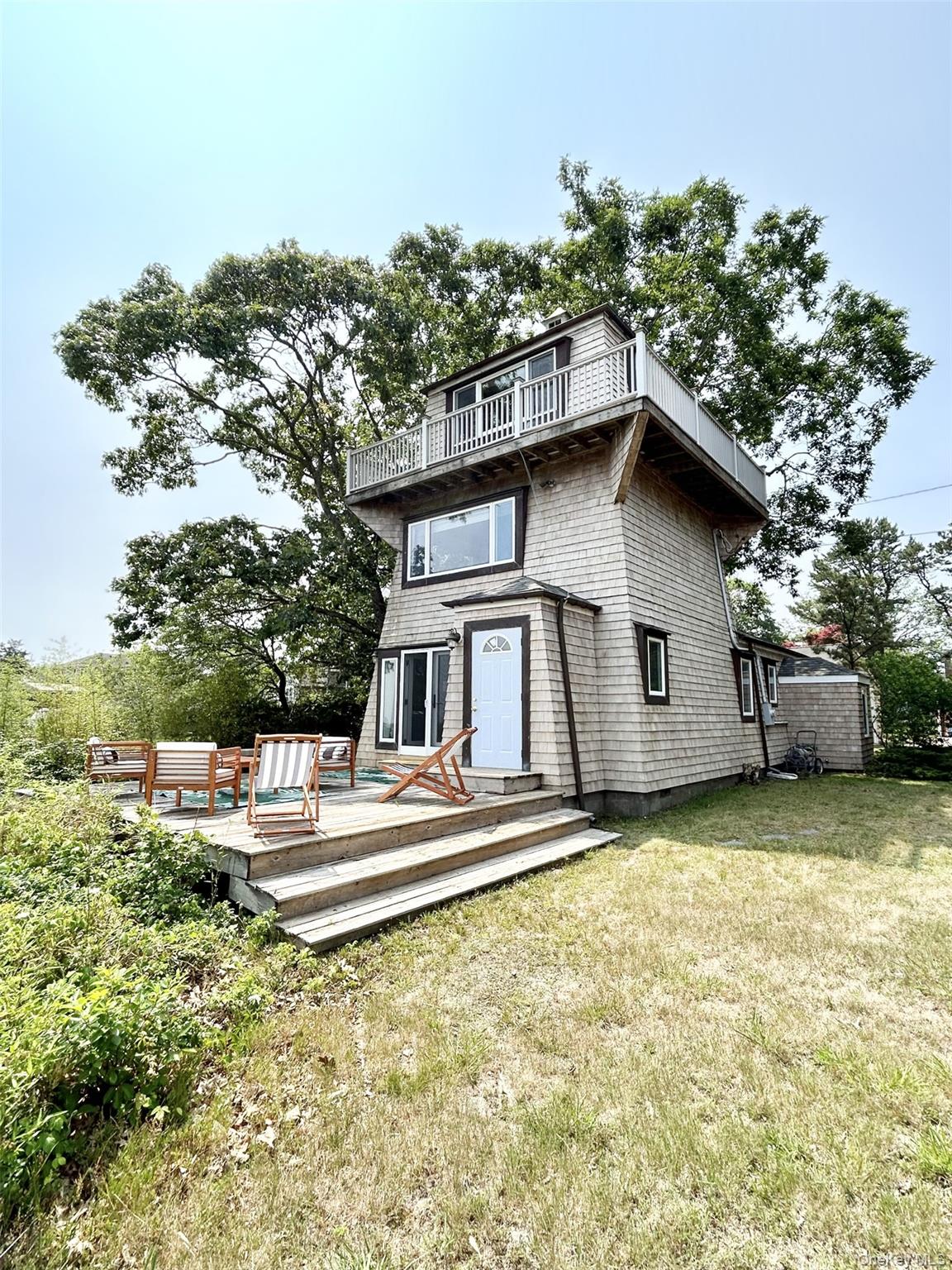 #1 photo, 55 W End Avenue, East Quogue , NY 11942
