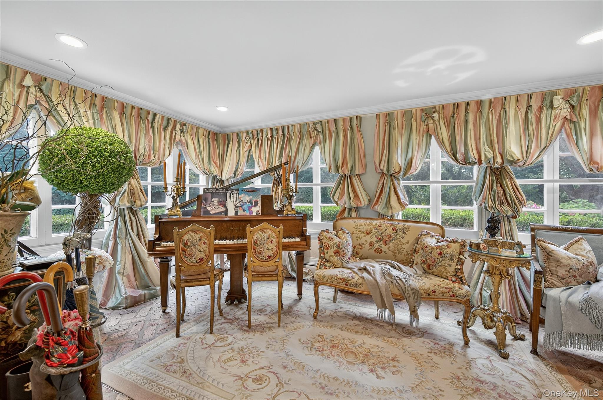 #11 photo, 42 Clocktower Lane, Old Westbury , NY 11568