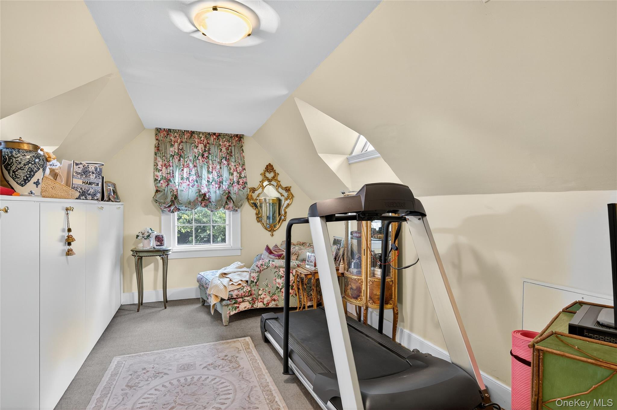 #17 photo, 42 Clocktower Lane, Old Westbury , NY 11568