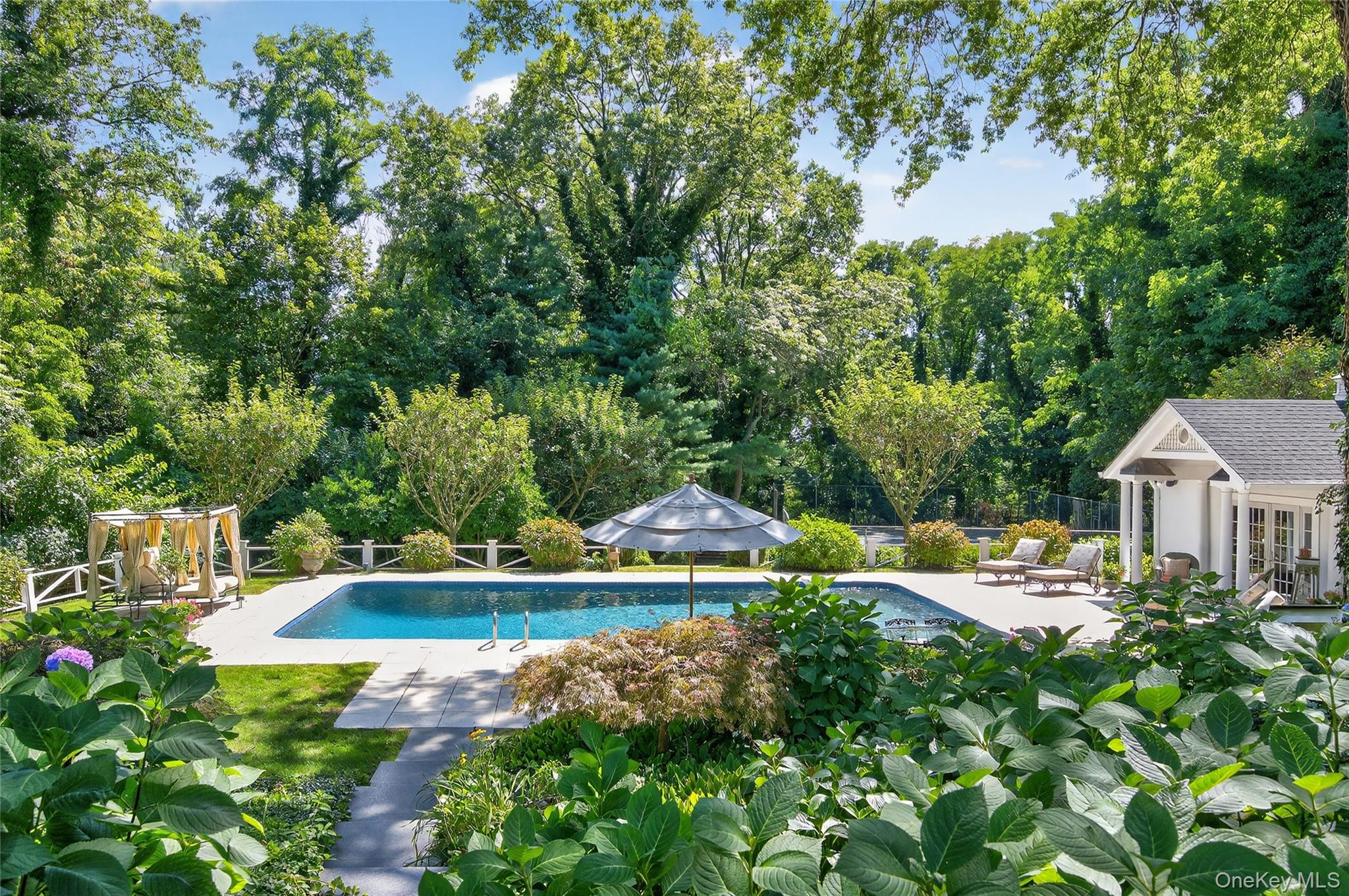 #19 photo, 42 Clocktower Lane, Old Westbury , NY 11568