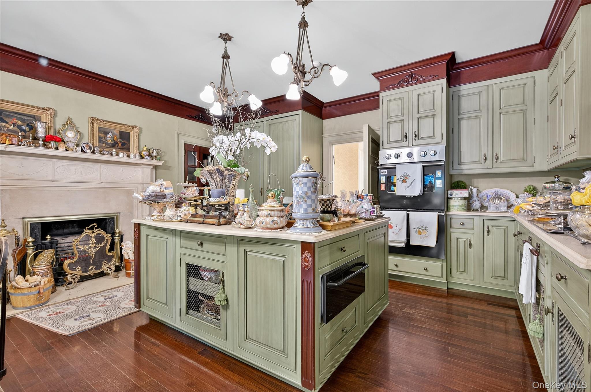 #5 photo, 42 Clocktower Lane, Old Westbury , NY 11568