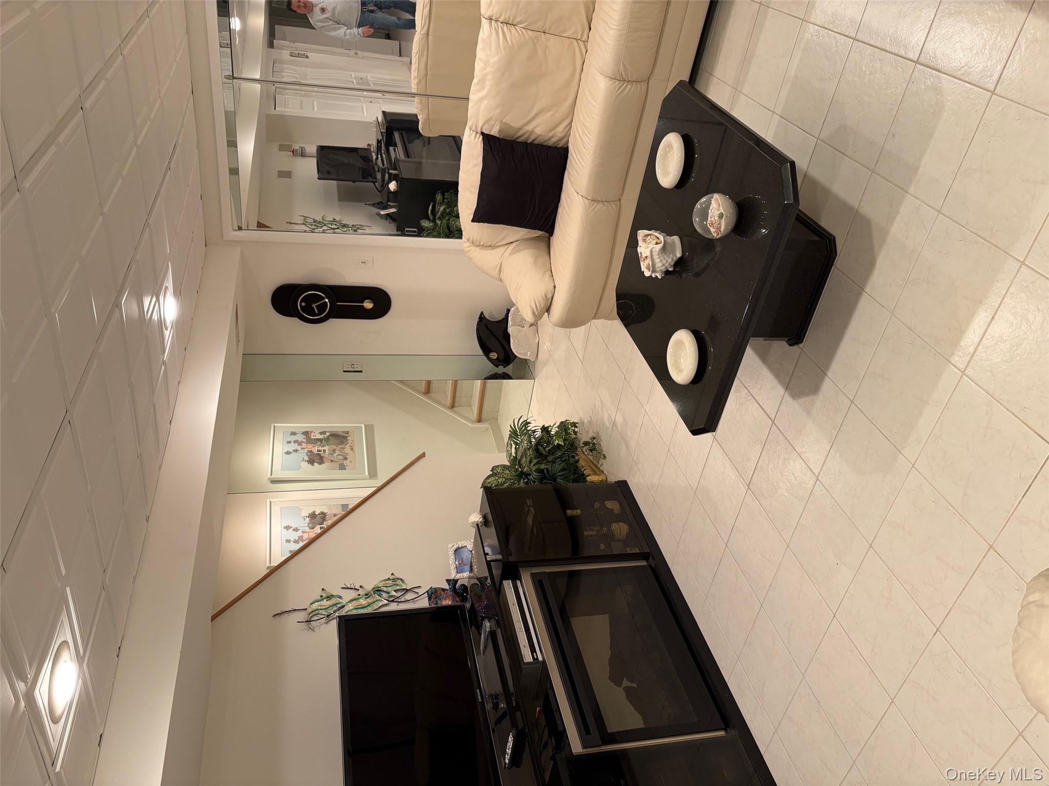 #9 photo, 25011 40th Avenue, Little Neck , NY 11363