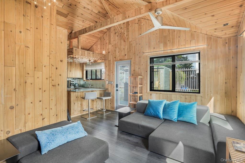 #13 photo, 172 Main Walk, サフォーク郡 Cherry Grove , NY 11782