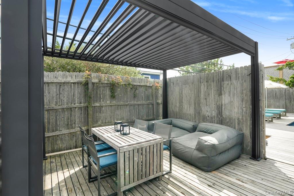 #8 photo, 172 Main Walk, サフォーク郡 Cherry Grove , NY 11782