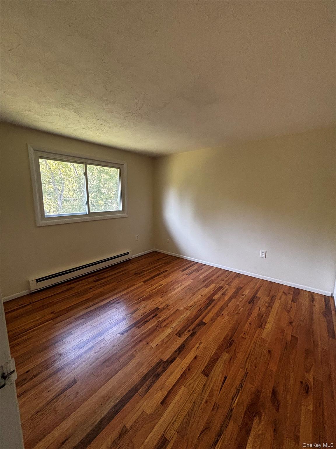 #3 photo, 804 Parr Meadow Drive, Newburgh , NY 12550