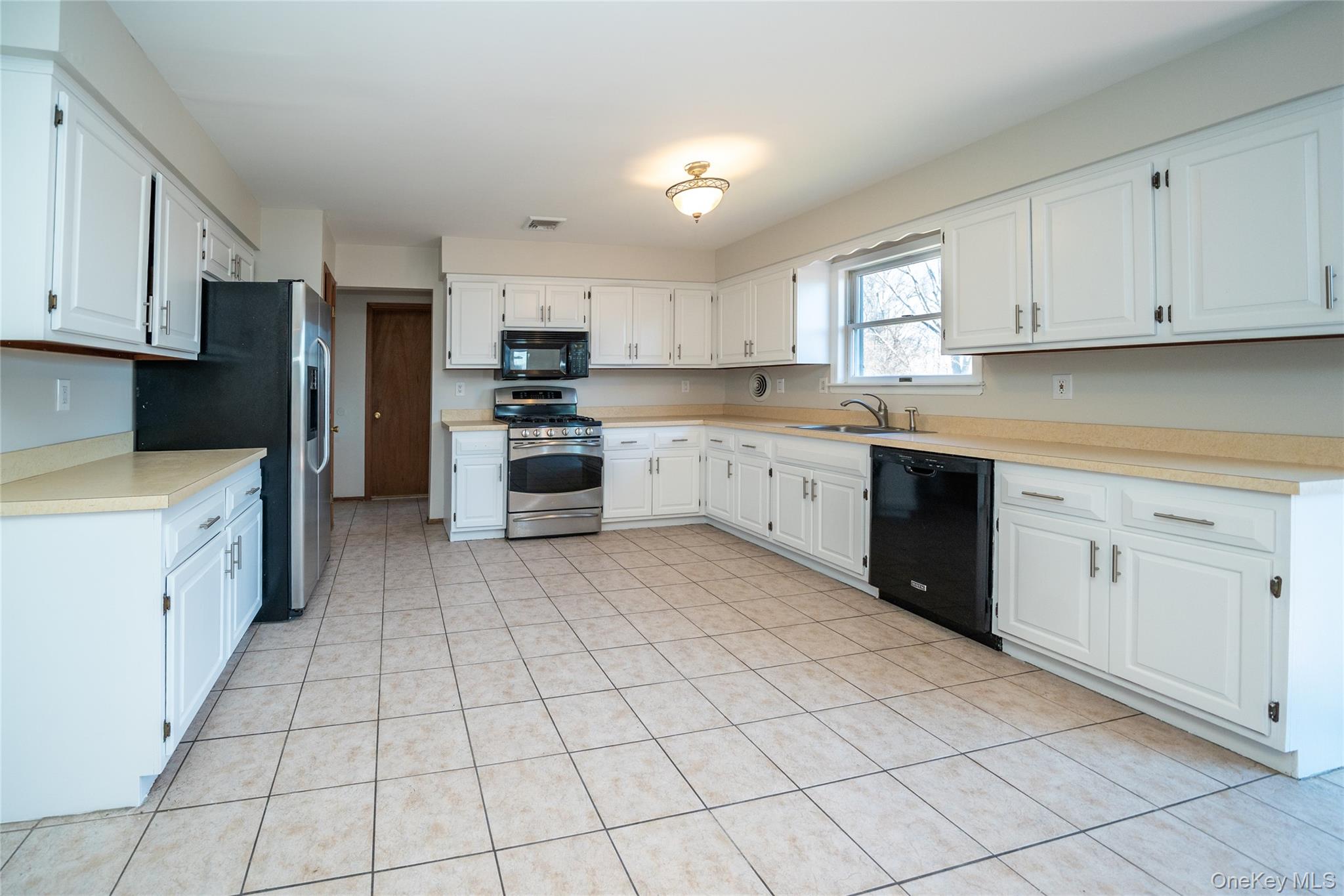 #16 photo, 62 Walter Drive, Stony Point , NY 10980