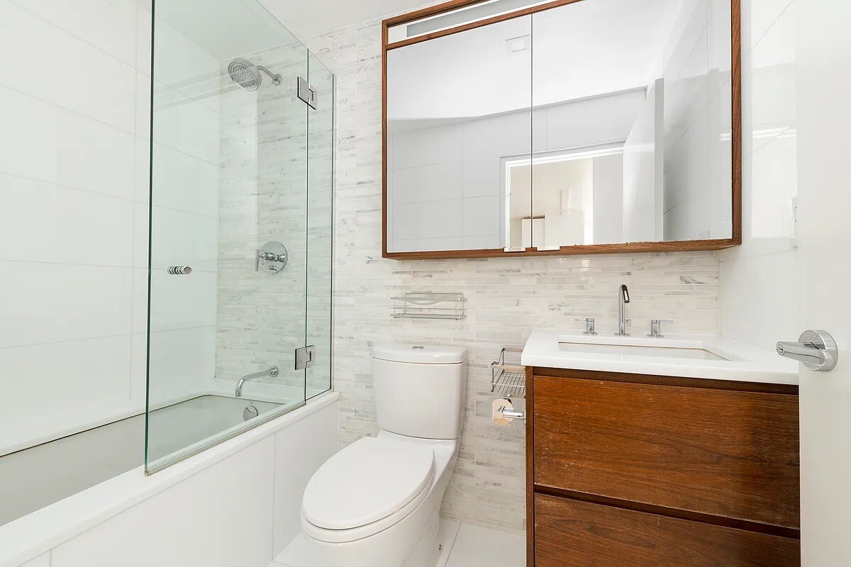 #9 photo, 301 W 53RD Street, マンハッタン Hells Kitchen , NY 10019