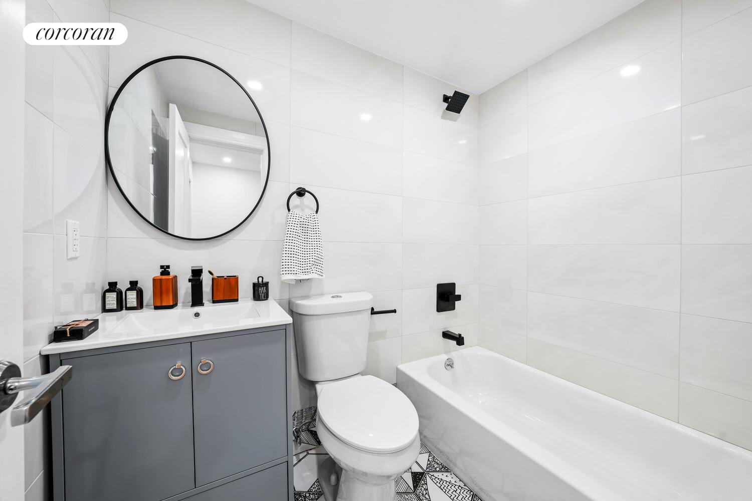 #17 photo, 237 ST JAMES Place, Clinton Hill , NY 11238