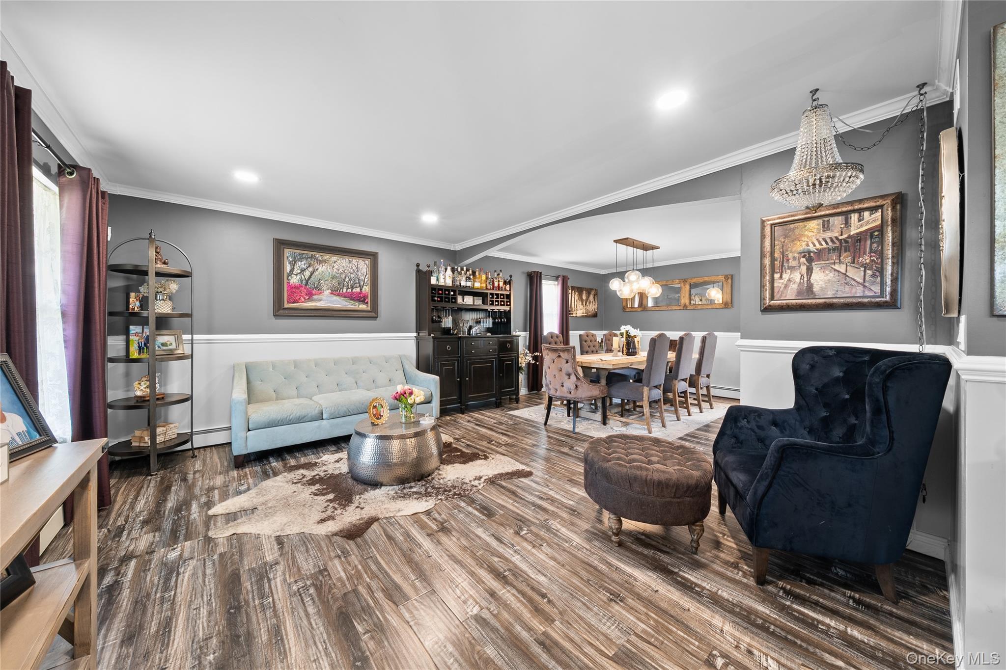 #4 photo, 10 Carousel Court, Саффолк ‖ East Islip , NY 11730