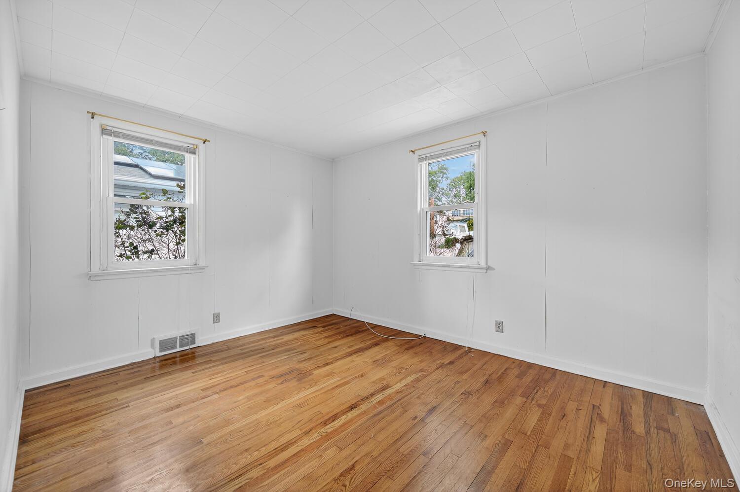 #15 photo, 29 Hickory Road, ナッソー郡 Bayville , NY 11709