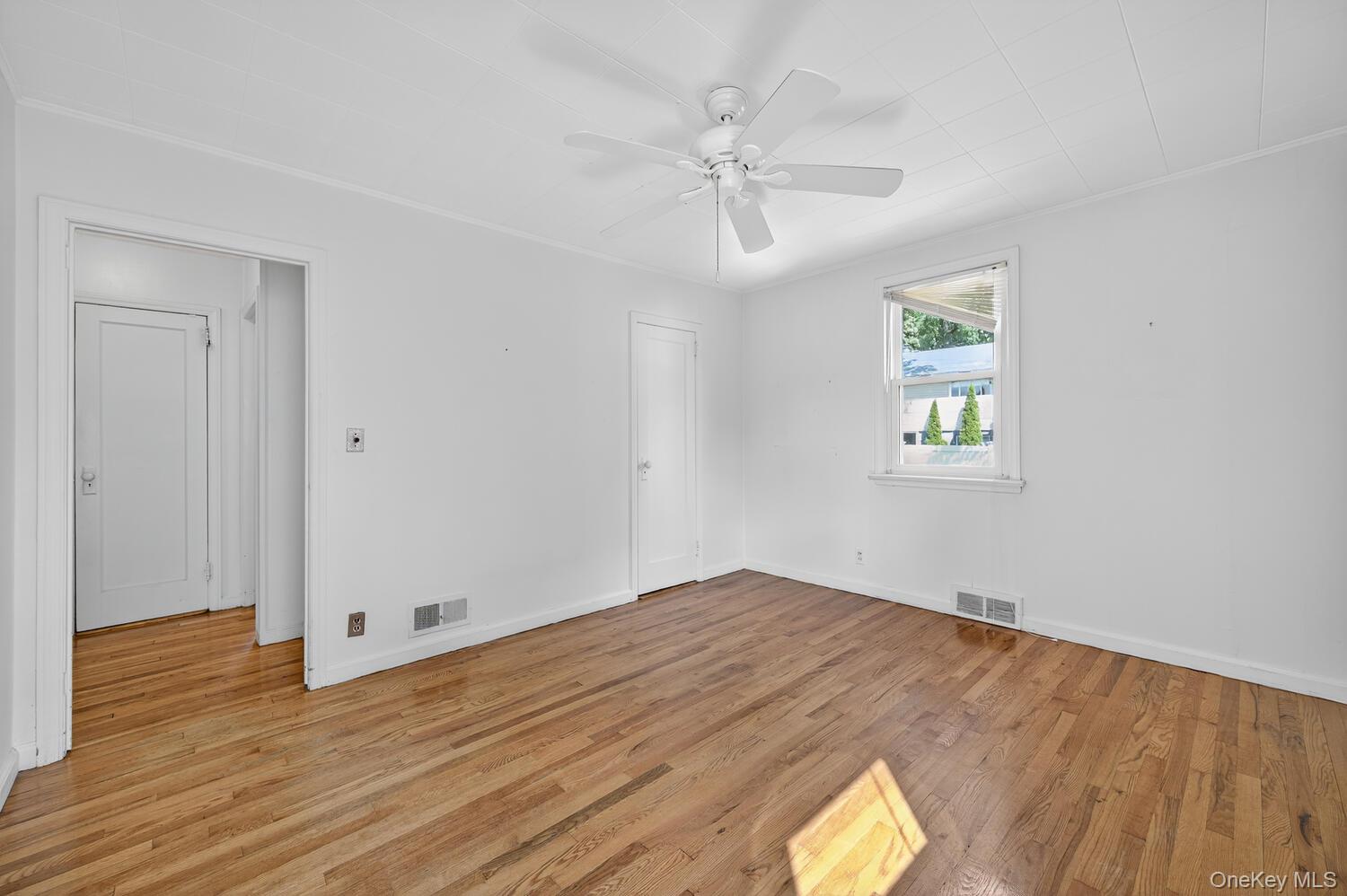 #20 photo, 29 Hickory Road, ナッソー郡 Bayville , NY 11709