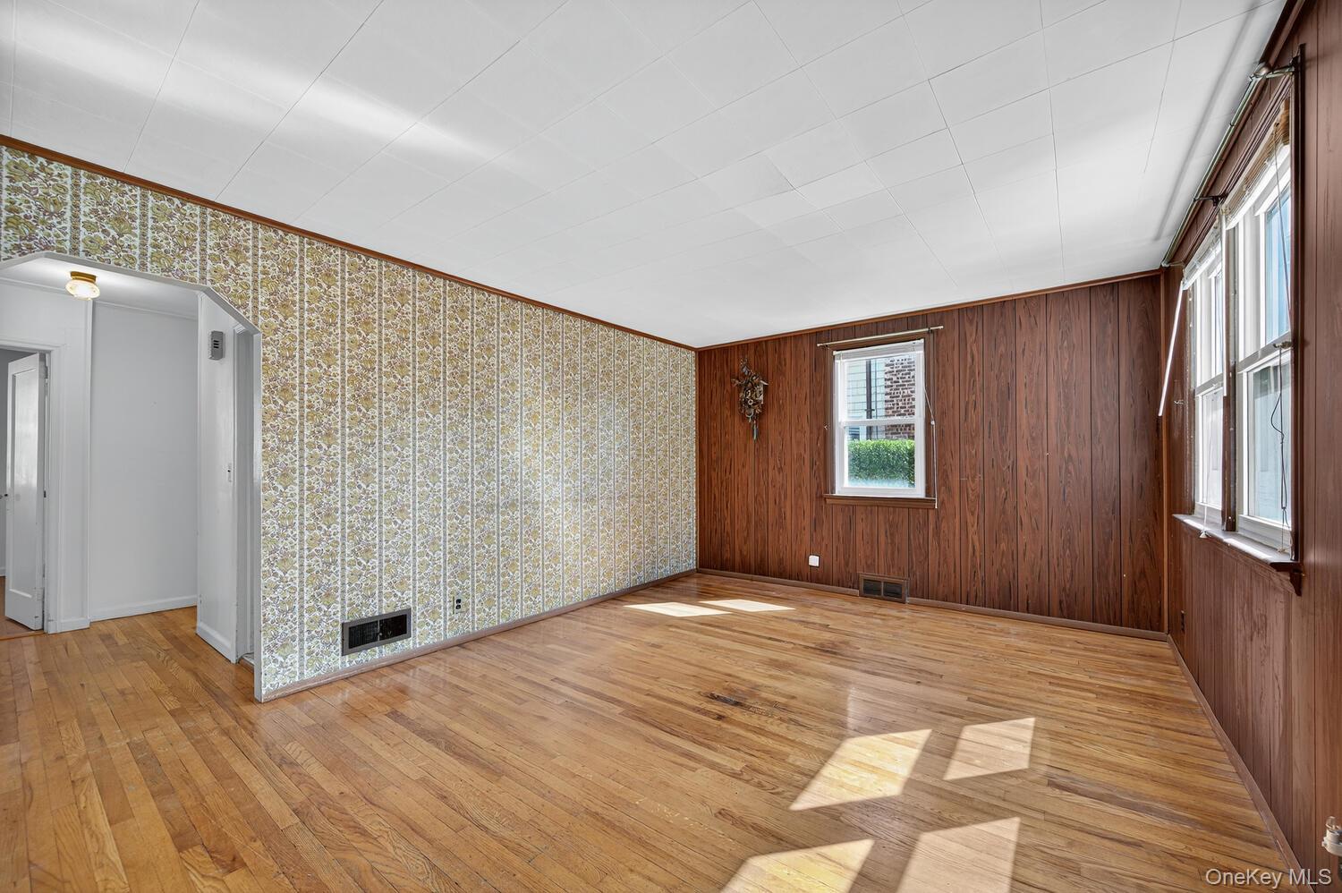 #6 photo, 29 Hickory Road, ナッソー郡 Bayville , NY 11709