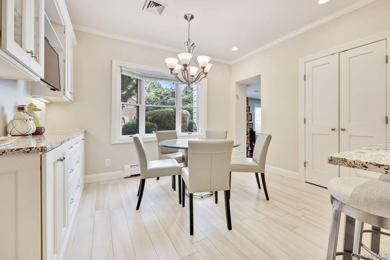 #16 photo, 252 Cedar Avenue, ナッソー郡 Hewlett Bay Park , NY 11557