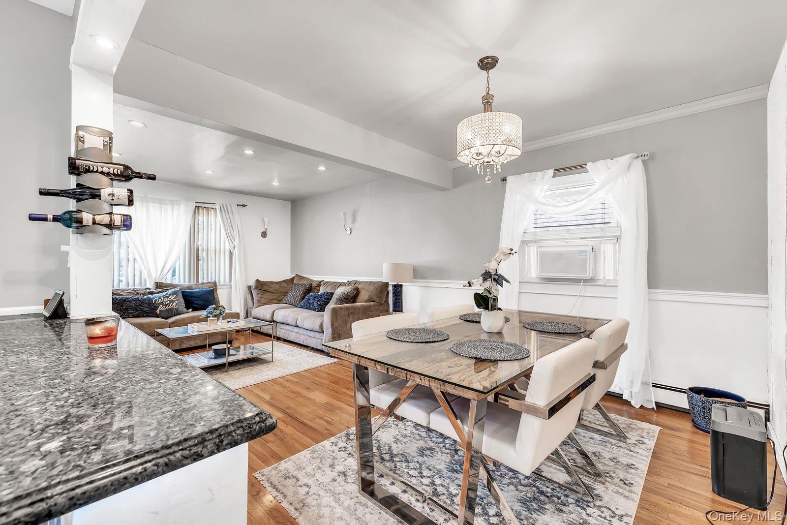 #10 photo, 104 Broadway, Malverne , NY 11565