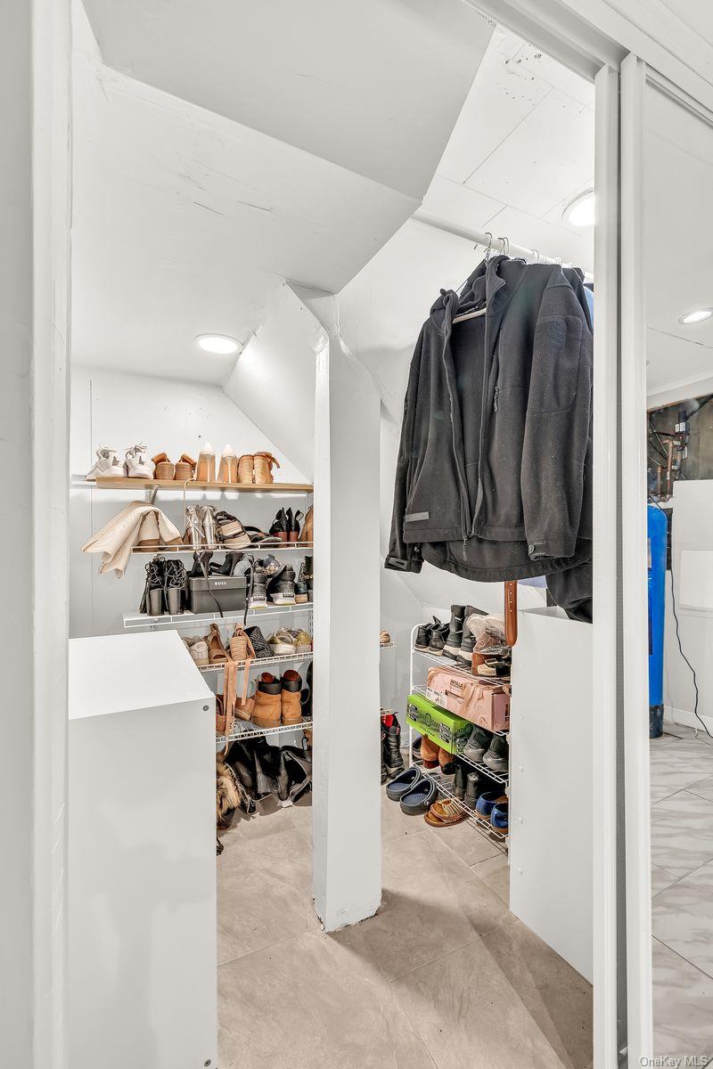 #17 photo, 104 Broadway, Malverne , NY 11565