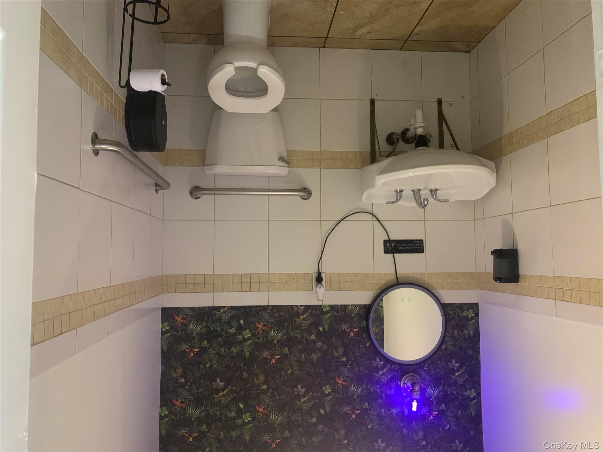 #15 photo, 38-01 31st Avenue, Astoria , NY 11103