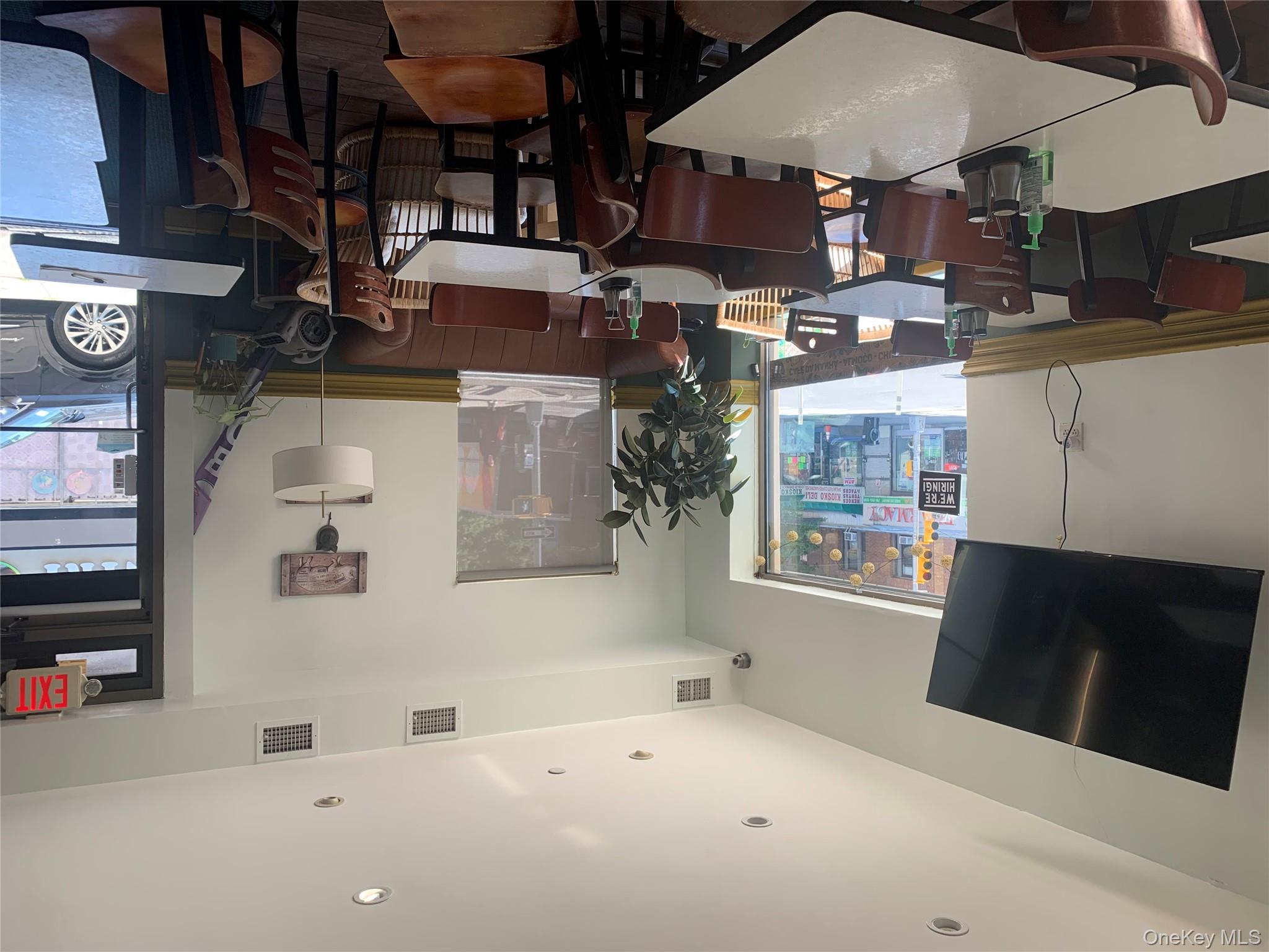 #16 photo, 38-01 31st Avenue, Astoria , NY 11103