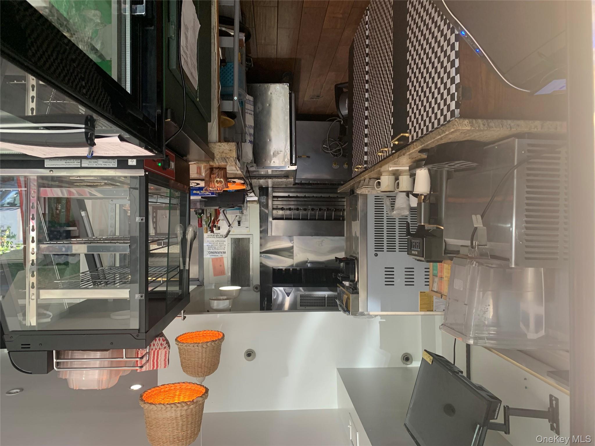 #18 photo, 38-01 31st Avenue, Astoria , NY 11103