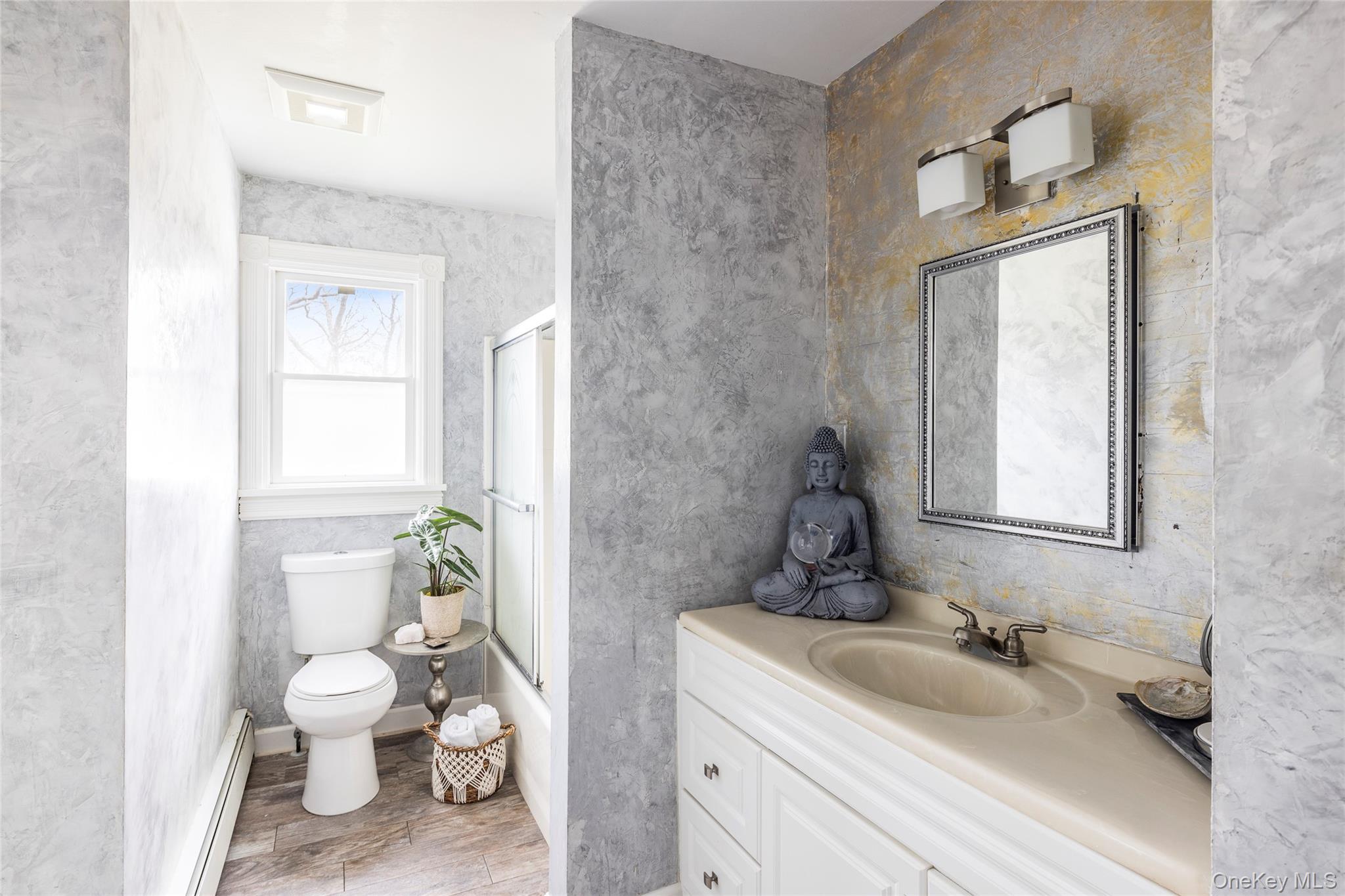 #15 photo, 8 Westerly Court, サフォーク郡 Hampton Bays , NY 11946