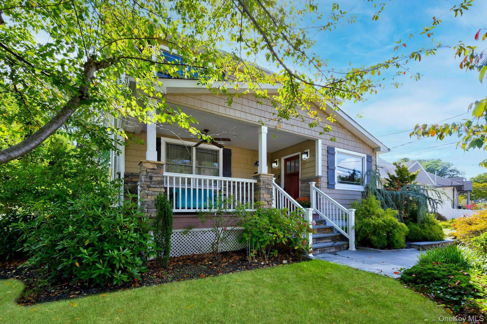 #1 photo, 55 Singworth Street, ناسو Oyster Bay , NY 11771