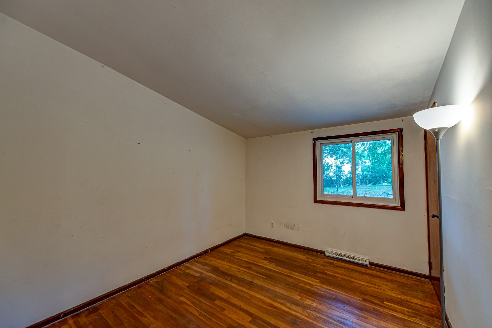 #11 photo, 4 Captain Richards Lane, Fort Salonga , NY 11768