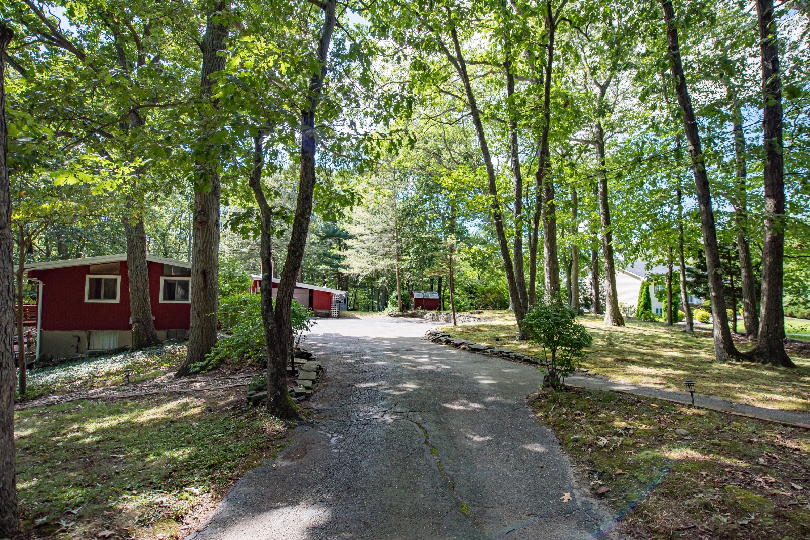#33 photo, 4 Captain Richards Lane, Fort Salonga , NY 11768