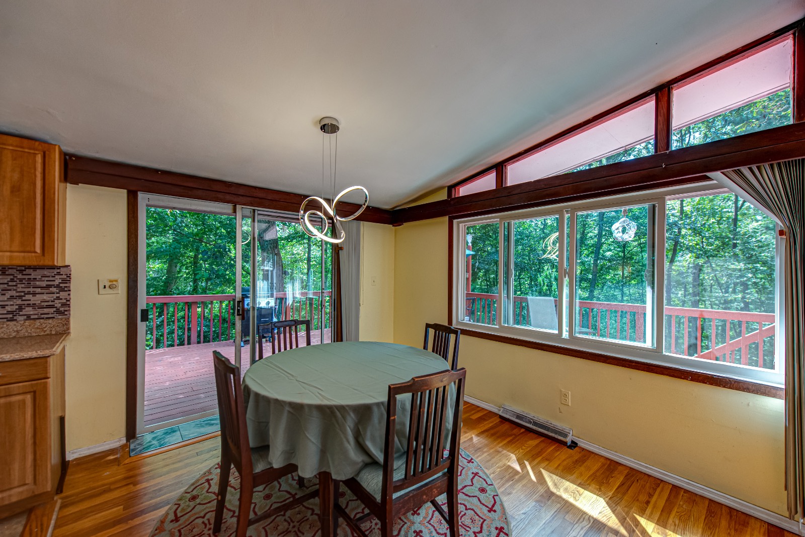 #8 photo, 4 Captain Richards Lane, Fort Salonga , NY 11768