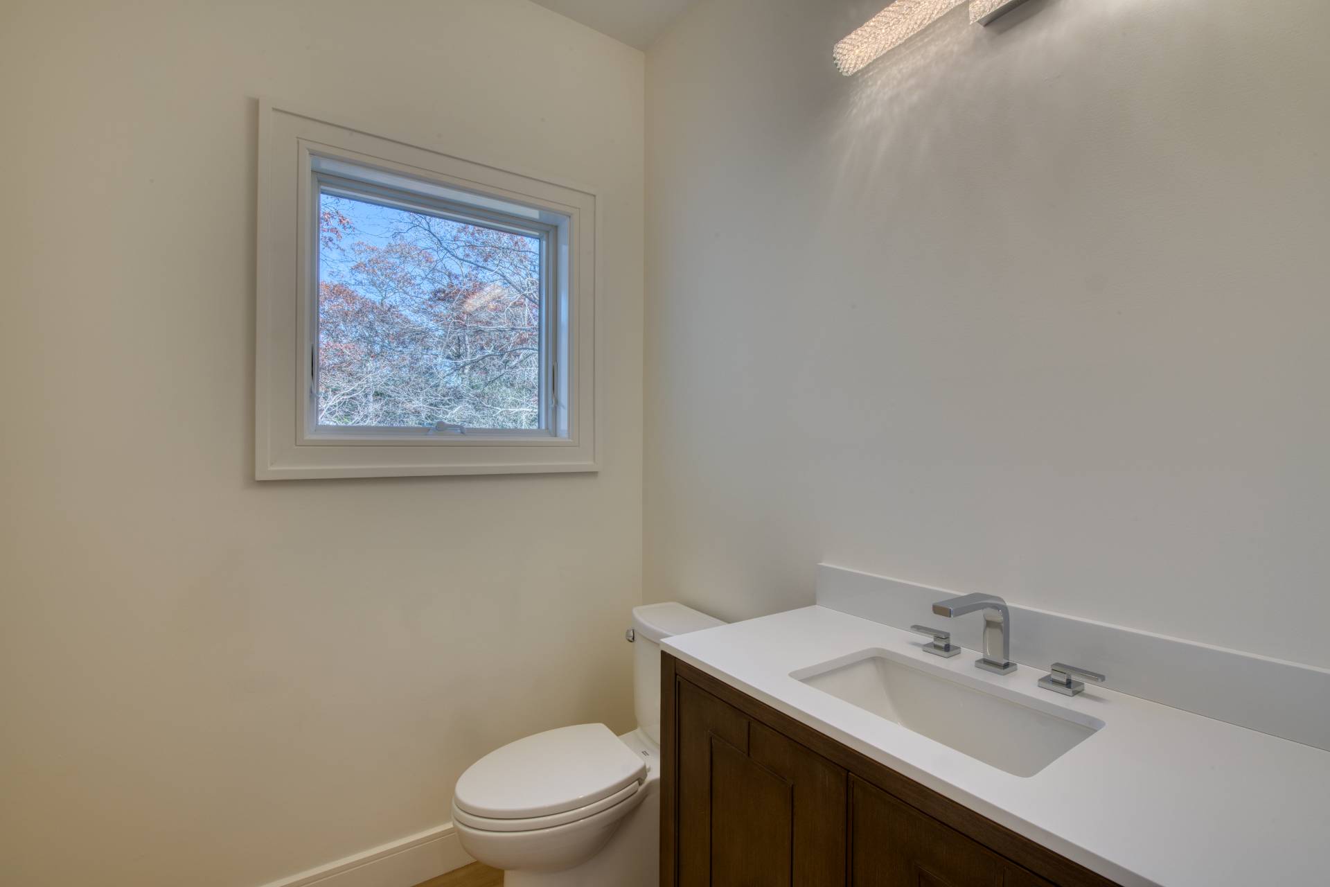 #13 photo, 8 3RD ST, East Hampton , NY 11937